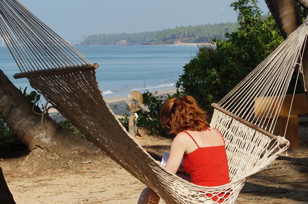 Chera Rocks Beach House Hotel Thottada Phòng bức ảnh
